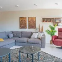 Apartaments Turístics Cardona, MAGI, מלון בקרדונה