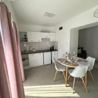 Holdfény apartman, hotel v destinaci Makó