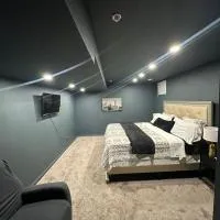 Luxury 2 bedroom basement, khách sạn ở Bowie