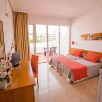 Hostal Los Pinos โรงแรมในเอสกานา