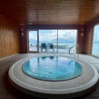 Holly Tree Hotel, Swimming Pool & Hot Tub, hotel en Glencoe