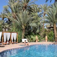 Ecolodge Bab El Oued Maroc Oasis、アグツのホテル
