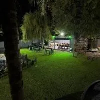 Cabañas Boulevard, hotel u gradu 'Chascomús'