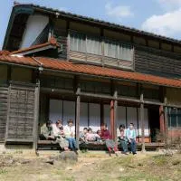 一棟貸し古民家赤ちゃんから楽しめる文化庁選定重要伝統的建造物 築130年"古民家ゆうなぎ"小松空港から35分 金沢から60分, hotel a Kaga