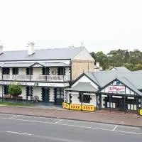Naracoorte Hotel Motel, hotel a Naracoorte