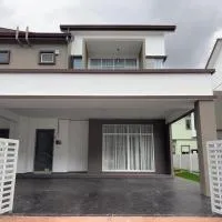 Olive Homestay SP Saujana 5 Bedrooms 6 Toilets Mus lim Friendly, hotel di Sungai Petani