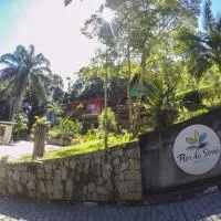 Flor da Serra Chalés: Nova Friburgo'da bir otel