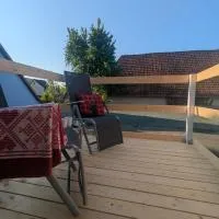 Ferienwohnung Rheinwald、Hartheimのホテル