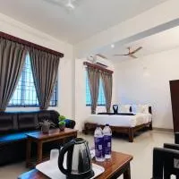 THE PLAZA, Very Close to Indira Gandhi Square, Near Sri Kamatchi Hotel, 100 feet Road, PONDICHERRY - BMC, hotel u gradu Pondišeri