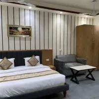 Rosewood Grand, khách sạn ở Faridabad