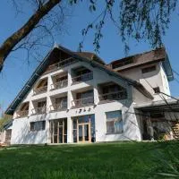 LivingIn Delta - Casa de Vacanta, hotel u gradu Krišan