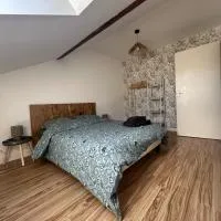 Saint-Vit में, होटल Duplex hyper centre Saint-Vit!