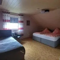 Ferienwohnung Maria Waldblick 95 qm,, hotel en Burtenbach