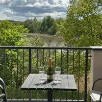 Apartament NATURA z widokiem na jezioro, hotel di Iława
