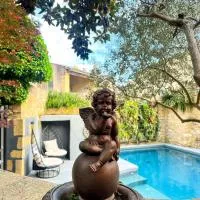 Le Castellas Hotel & SPA - PONT DU GARD - UZES, hotel en Collias