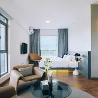 K AVENUE TOWER B by The Pillow House, 5 Minutes to KKIA Airport, מלון בPenampang