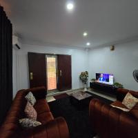 Geomatics Lodge, hotel blizu aerodroma Calabar Airport - CBQ, Ujo