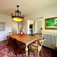 Grace Adventure House Walk to Port Lake Michigan, hotel en Port Washington