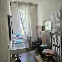 Casa VINCENZO 130 mq con portico ed ingresso esclusivo dal giardino, hotel di Felino