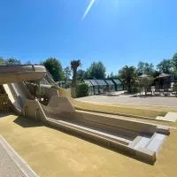 Camping Les Tourterelles – hotel w mieście Rang-du-Fliers