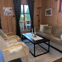 Adventurous cabin cozy on Sjusjøen with sauna! โรงแรมในSjusjøen