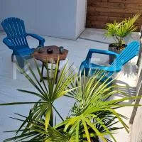Appartement spacieux avec terrasse, Saint-Malo, Dinard, Dinan et Dol, отель в городе Miniac-Morvan