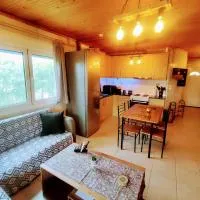 Serenity Oasis Country House, hotelli kohteessa Dhíkella