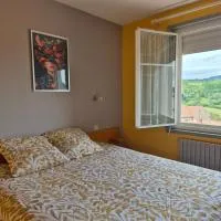 Auberge BÏN VENDÜD CHÂ NOUS, hotel en Le Monastier sur Gazeille