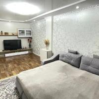 2-х комнатная квартира, hotel cerca de Aeropuerto de Aktobe - AKX, Aktobe