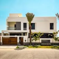 The White Suites، فندق في كراتشي