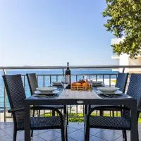 Selce में, होटल HETA I - Deluxe Beachfront Suites