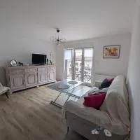 Appartement doux et lumineux, hotel v destinácii Adelange