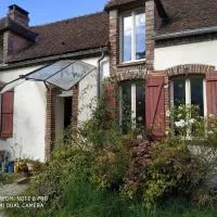 Studio tout confort proche de Joigny、Chamvresのホテル