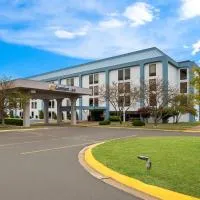 Comfort Inn Cadillac, хотел в Кадилак