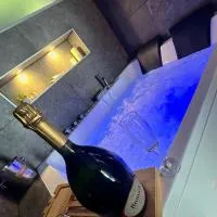 Suite avec spa privatif - Cité Thermale, hotel a Châtel-Guyon