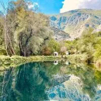 GLAMPING RETREAT i LAGHETTI, hotel a Anversa degli Abruzzi
