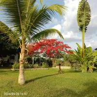 BeautyByNature Garden Oasis & Restaurant, hotel em Wa