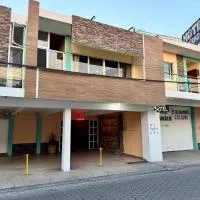 Hotel Cañada's & Bungalows, hotel u gradu 'Villa Corona'