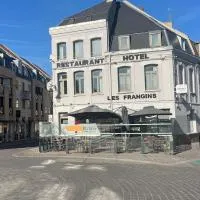 생토메르에 위치한 호텔 Hôtel Les Frangins