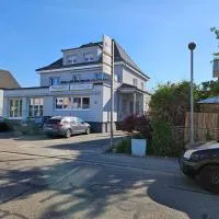 Hotel Gasthof Frohmüller: Rauenberg şehrinde bir otel
