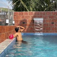 Zuluk Luxury Pool Villa with Swimming Pool, hotel poblíž Letiště Ratnagiri - RTC, Ratnagiri