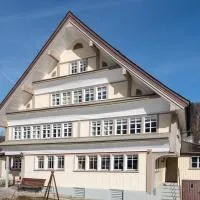 Ferienhaus Lindeli, Luxeriös eifach, hotel v destinaci Sankt Peterzell