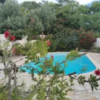 La Fontaine du Pas, dans Villa, 2 chambres Piscine privée, hotel a Mauvezin-sur-Gupie