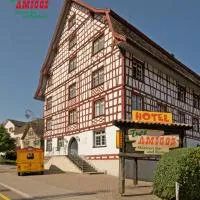 Gasthof Zur Traube, готель у місті Roggwil