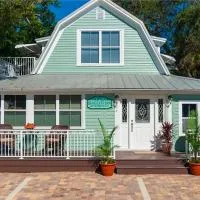 SeaGlass Inn, hotel di Melbourne Beach