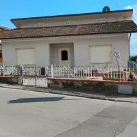 Villetta dei nonni、モンスンマーノのホテル