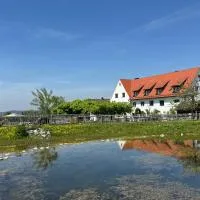 Hotel Montfort-Schlössle, hotel em Lindau