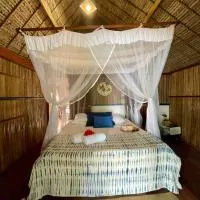 Ravenala Lodge, Bungalow et Maison Ile aux Nattes, hotel v destinaci Ile aux Nattes