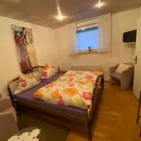 Zimmer 1 inkl eigenem Bad und Parkplatz, hotell sihtkohas Waldböckelheim