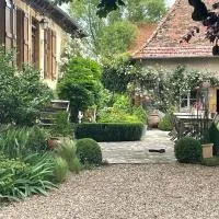 Les Jardins des Soussilanges, hotel v destinaci Céron